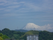 高速道路か見る富士山